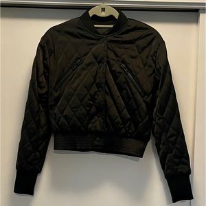 Kendall & Kyle black pleated bomber